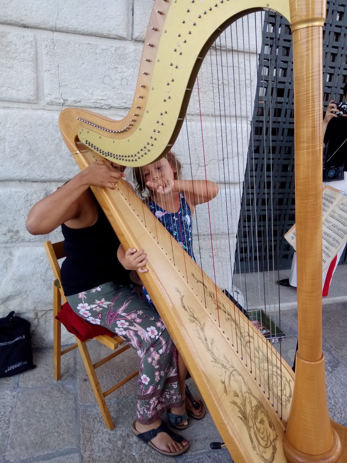 "Les cartes postales musicales ou le journal d'une harpe itinérante" img 20180813 wa0003