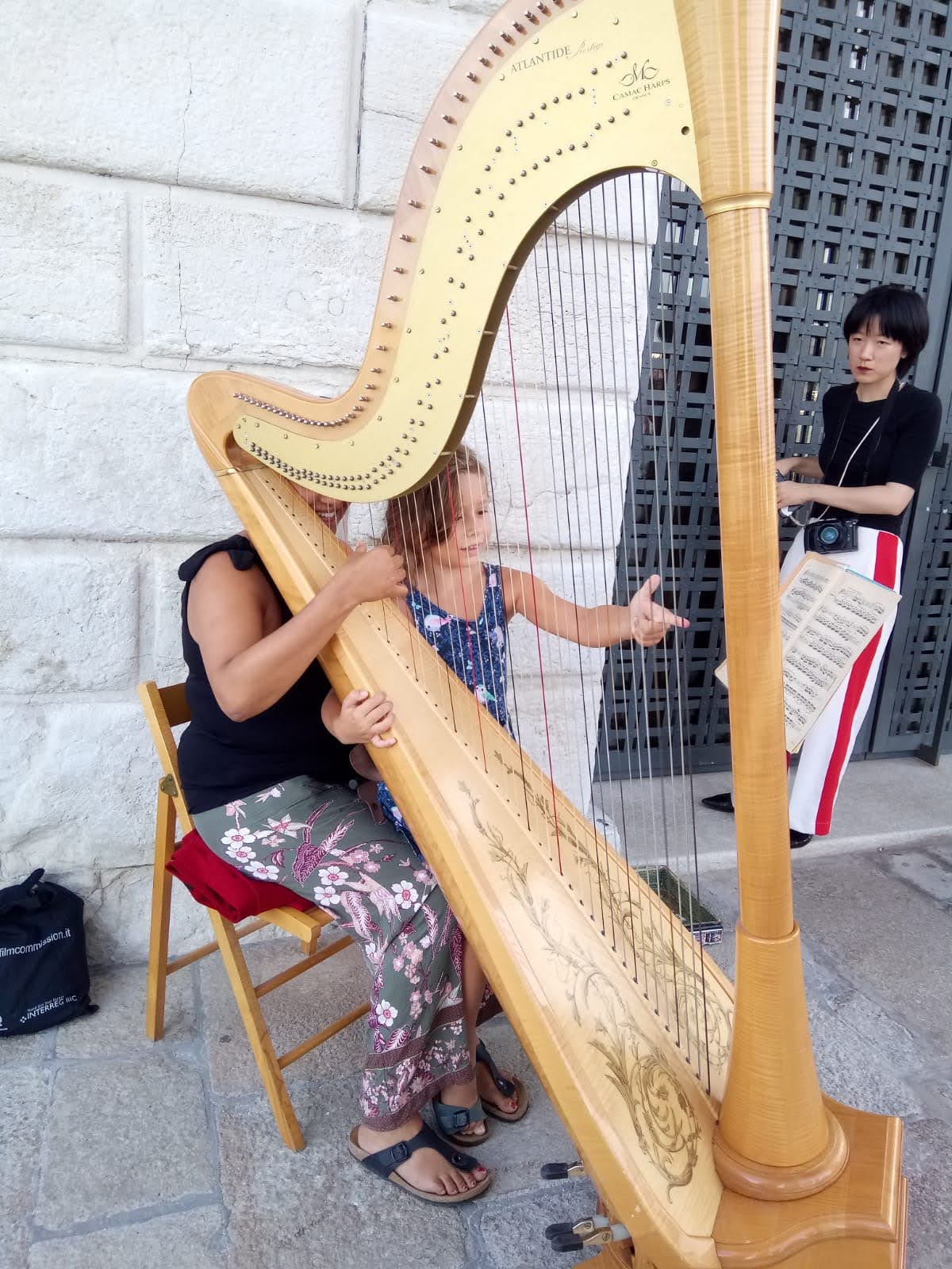"Les cartes postales musicales ou le journal d'une harpe itinérante" img 20180813 wa0004