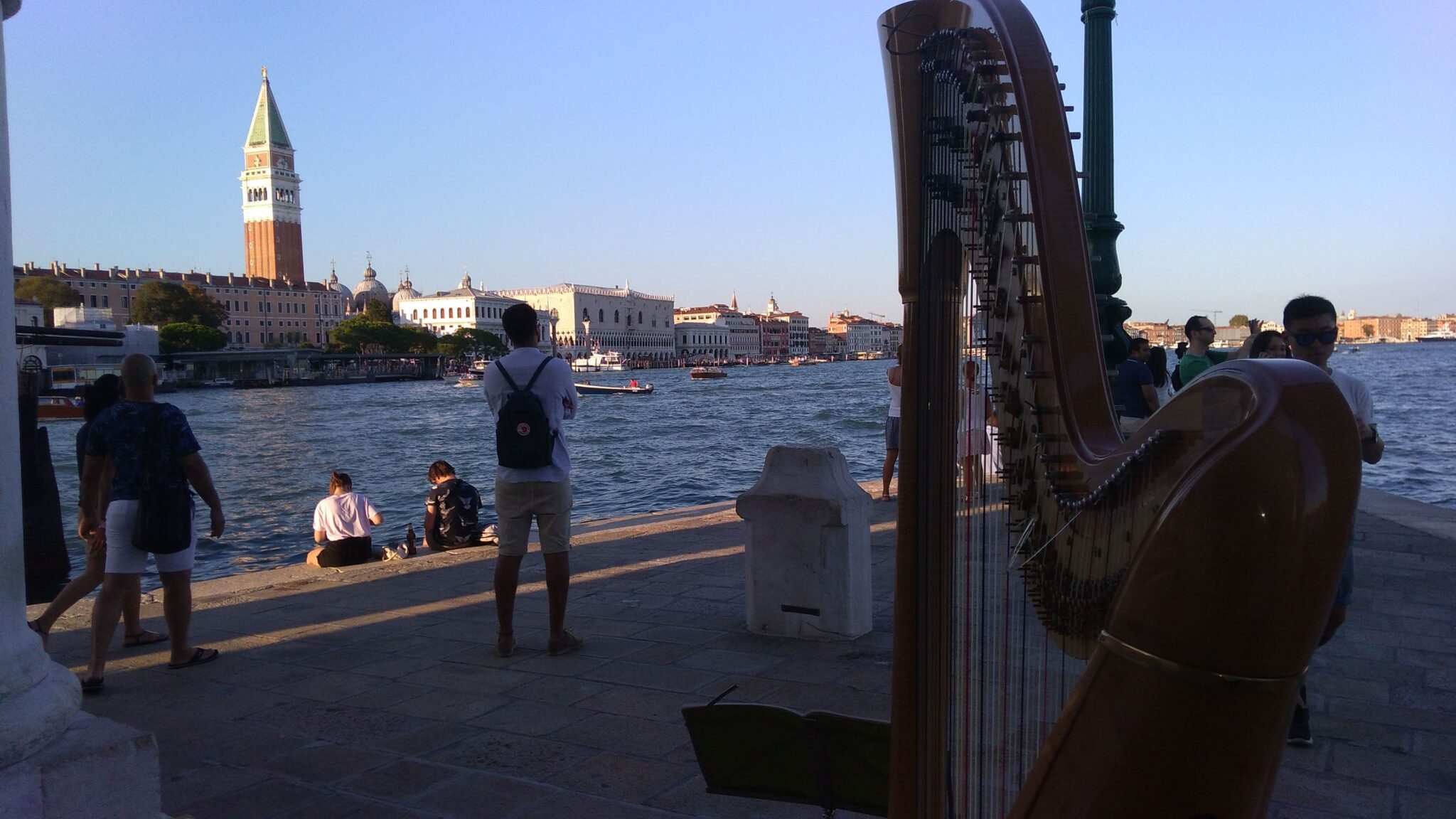 "Les cartes postales musicales ou le journal d'une harpe itinérante" img 20180816 wa0005