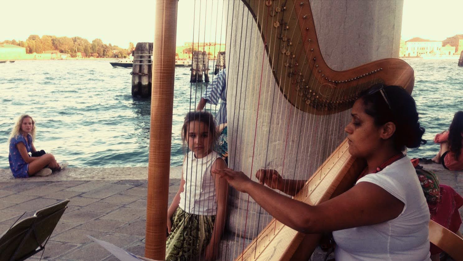 "Les cartes postales musicales ou le journal d'une harpe itinérante" img 20180817 wa0005 1 1