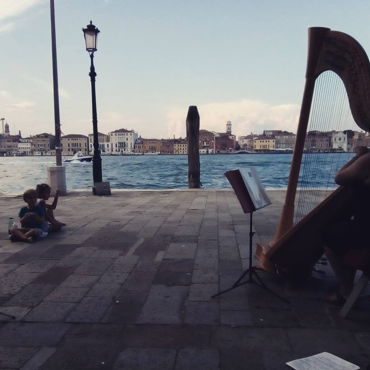 "Les cartes postales musicales ou le journal d'une harpe itinérante" img 20180809 224720 332